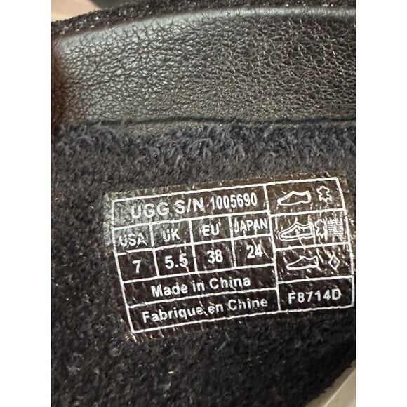 UGG Dree Black Leather Suede Harness Knee Boots Size 7 Round Toe Pull-On Moto - Picture 9 of 10